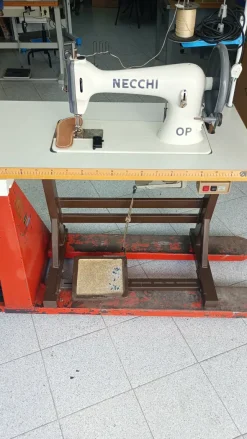 Macchina per cucire tessuti pesanti NECCHI OP