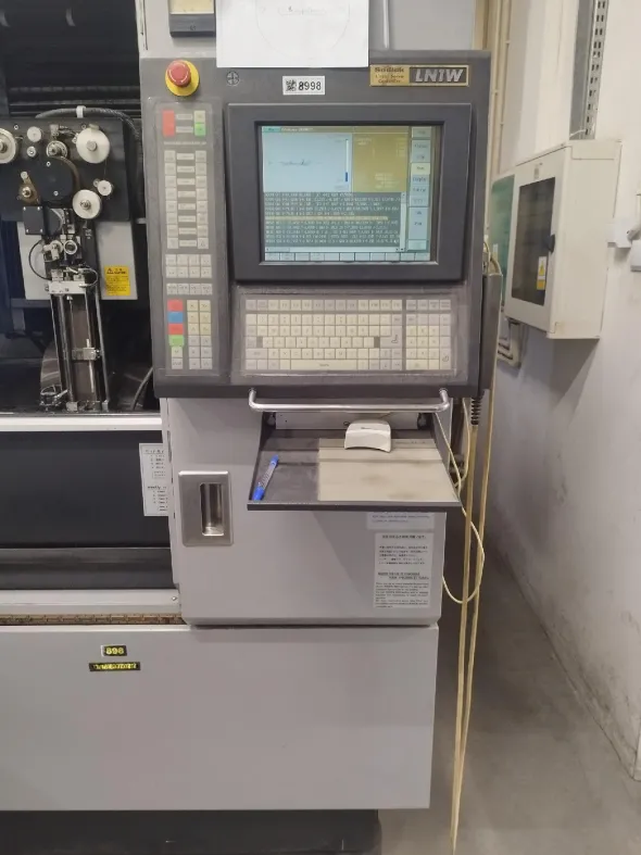 Macchina per elettroerosione a filo SODICK AQ325L