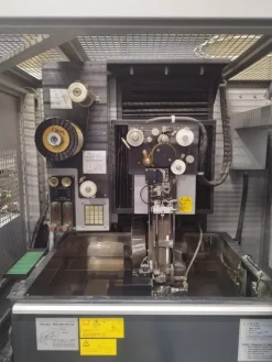 Macchina per elettroerosione a filo SODICK AQ325L