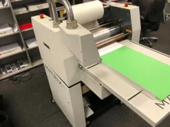 Macchina per laminazione termica MATRIX 530