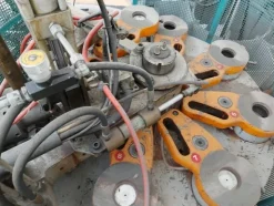 83#6439 Macchina per stampaggio a iniezione Presma