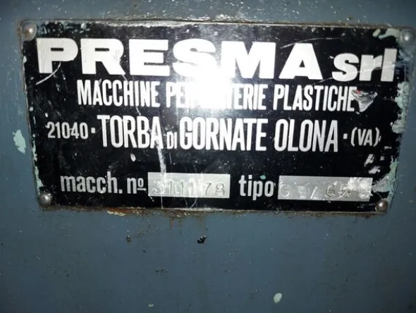 3#6439 Macchina per stampaggio a iniezione Presma
