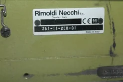 16#5571 Macchina piana Juki e macchina ribattitrice Rimoldi