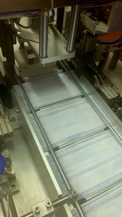 Macchina produzione automatica mascherine