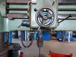1#8607 Macchinari da carpenteria e arredi per uffici e autocarri