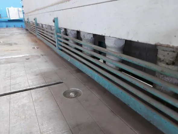 1#8607 Macchinari da carpenteria e arredi per uffici e autocarri