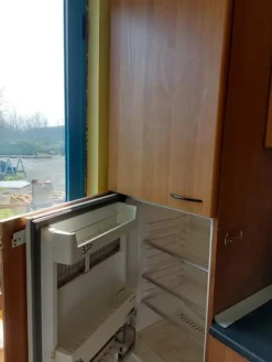 1#8607 Macchinari da carpenteria e arredi per uffici e autocarri