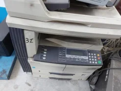 1#8607 Macchinari da carpenteria e arredi per uffici e autocarri
