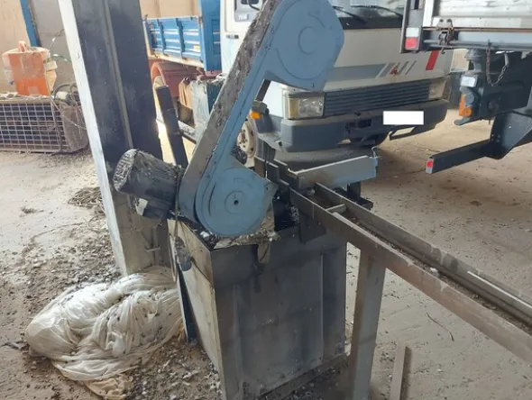 2#7957 Macchinari e attrezzature da cantiere
