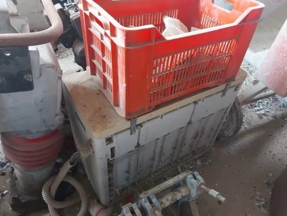 2#7957 Macchinari e attrezzature da cantiere