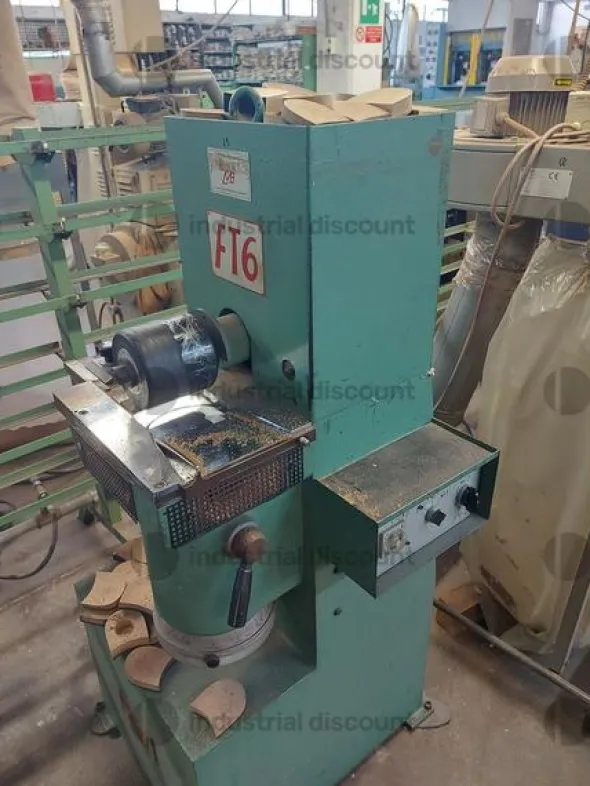 1#9144 Macchinari e attrezzature per lavorazione suole scarpe