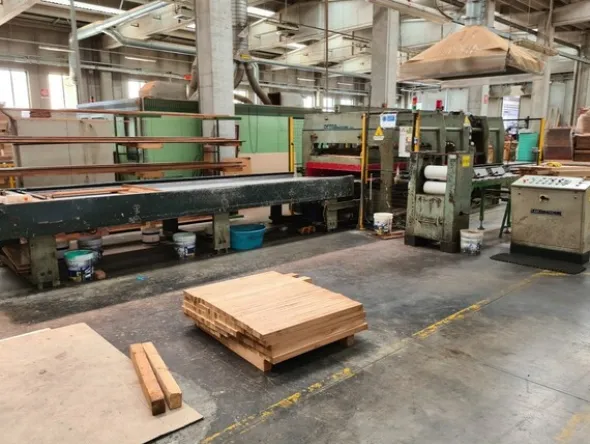 3#6224 Macchinari e attrezzature per la produzione di pannelli semilavorati