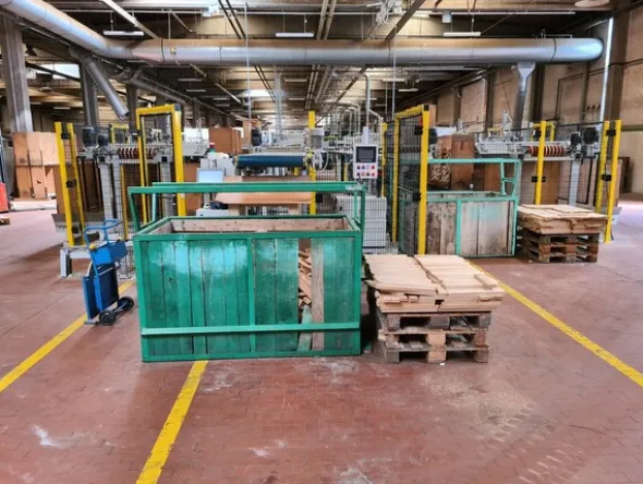 3#6224 Macchinari e attrezzature per la produzione di pannelli semilavorati