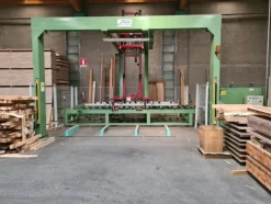 3#6224 Macchinari e attrezzature per la produzione di pannelli semilavorati