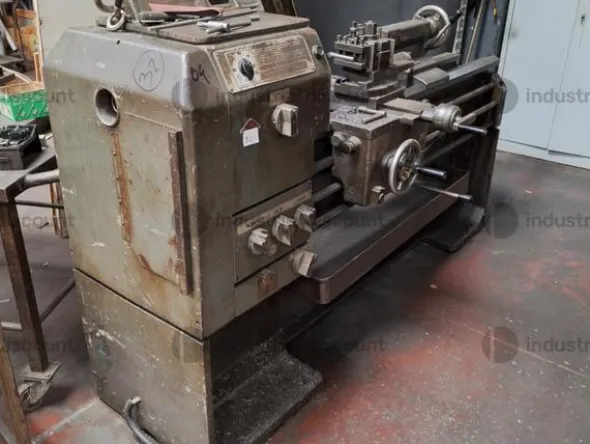 1#9818 Macchinari e attrezzature per lavorazioni metalliche e carrelli elevatori