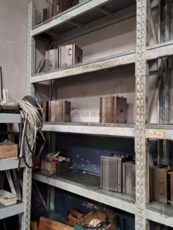 1#9818 Macchinari e attrezzature per lavorazioni metalliche e carrelli elevatori