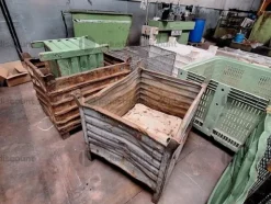 1#9818 Macchinari e attrezzature per lavorazioni metalliche e carrelli elevatori