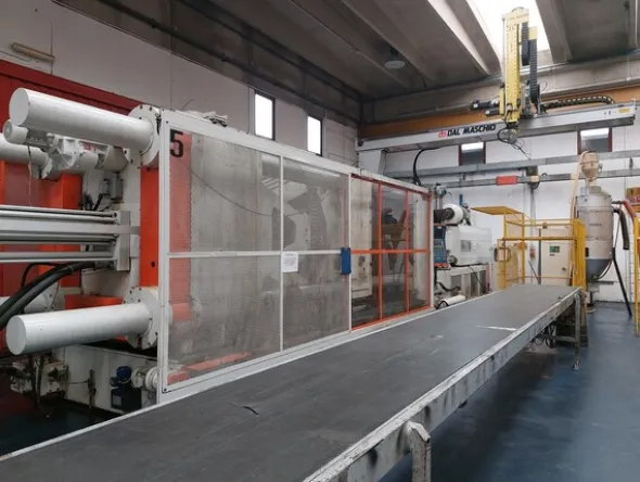 1#7512 Macchinari e attrezzature per la lavorazione di materie plastiche