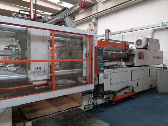 1#7512 Macchinari e attrezzature per la lavorazione di materie plastiche