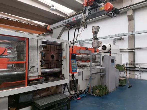 1#7512 Macchinari e attrezzature per la lavorazione di materie plastiche