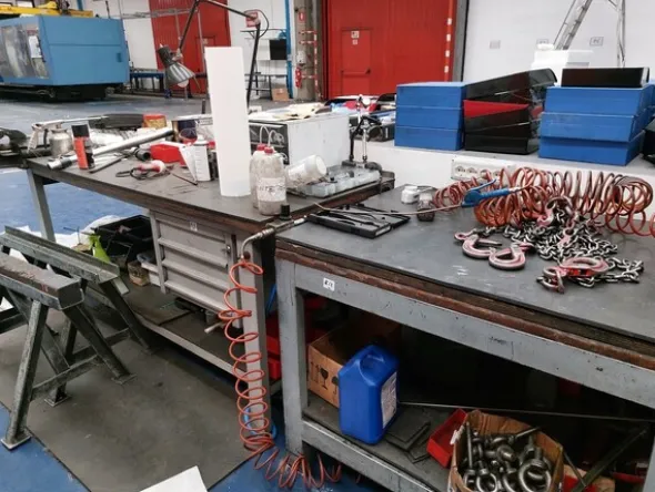 1#7512 Macchinari e attrezzature per la lavorazione di materie plastiche