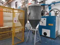 1#7512 Macchinari e attrezzature per la lavorazione di materie plastiche
