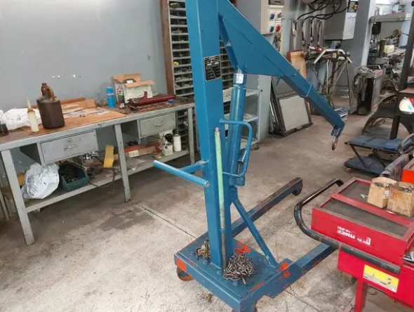2#8036 Macchinari ed attrezzature per officina