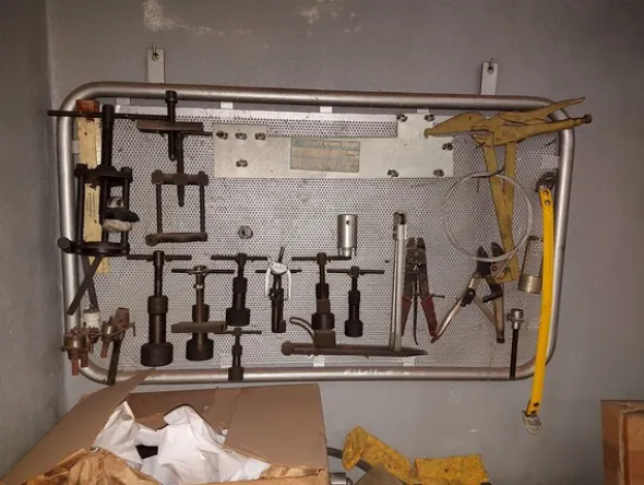 2#8036 Macchinari ed attrezzature per officina