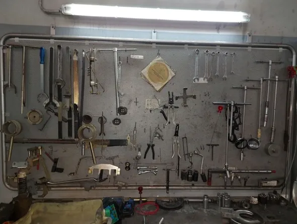 2#8036 Macchinari ed attrezzature per officina