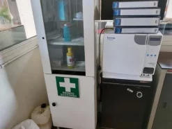 2#7284 Macchinari in disuso e apparecchiature prova per inchiostri