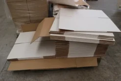 7#7251 Macchinario per produzione assorbenti e magazzino materie prime