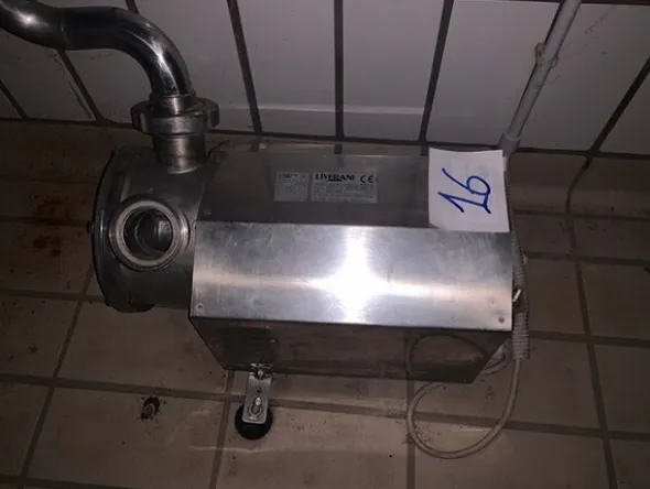 10#6331 Macchinari per la raccolta ed il trasporto del latte