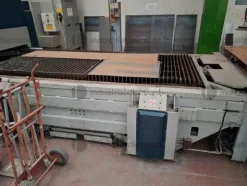 1#9876 Macchinari per lavorazioni metalliche e carrelli elevatori