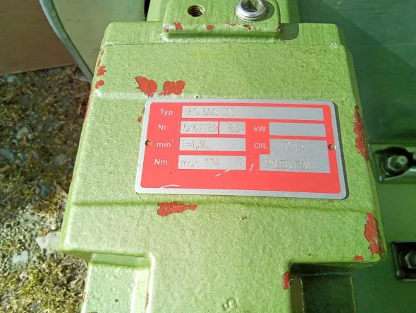 MACCHINA SPREMITURA SEMI - PRESSA A VITE