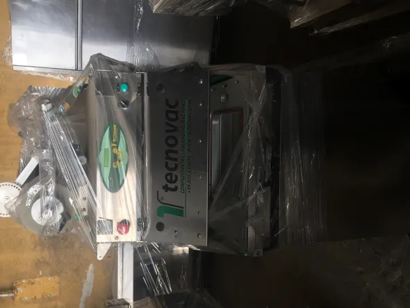 Macchina termo sigillatrice Tecnovac termosigillatrice