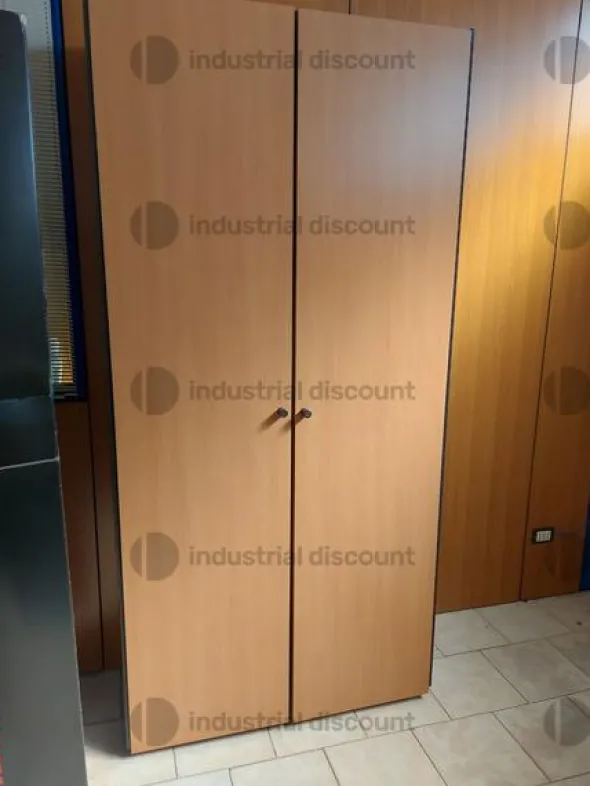3#9643 Macchine, attrezzature per gommista e officina e Rimanenze di magazzino pneumatici