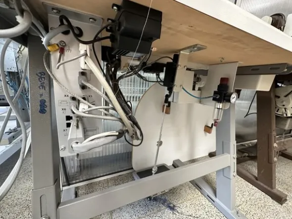 10#7821 Macchine da cucire di varie marche
