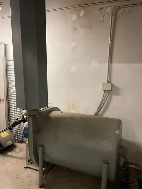 1#8393 Macchine da cucire e attrezzatura per confezionamento