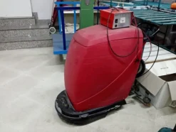 6#7030 Macchine da cucire e confezionare