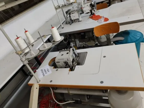 6#7030 Macchine da cucire e confezionare