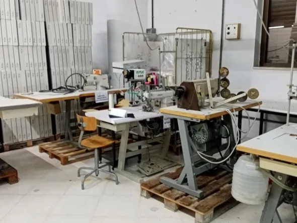 6#7030 Macchine da cucire e confezionare