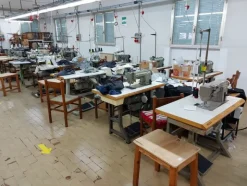 2#5941 Macchine da cucire ed attrezzature
