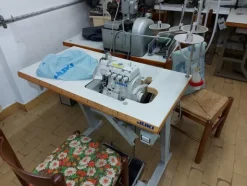 2#5941 Macchine da cucire ed attrezzature