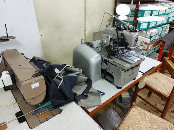 2#5941 Macchine da cucire ed attrezzature