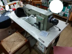 2#5941 Macchine da cucire ed attrezzature