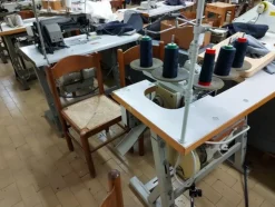 2#5941 Macchine da cucire ed attrezzature