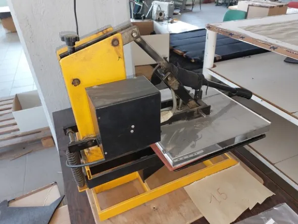 7#7155 Macchine da cucire Pfaff e Brother