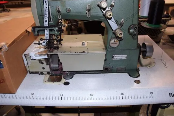 34#3856 Macchine da cucire Rimoldi