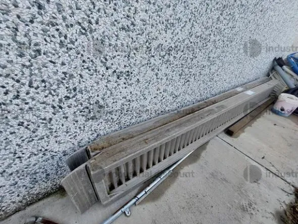 2#8924 Macchine e attrezzature di cantiere