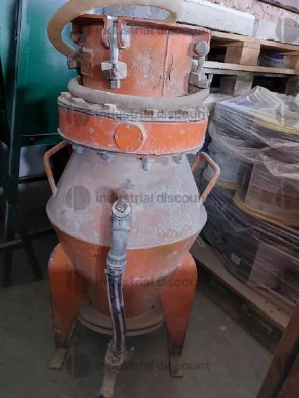 2#8924 Macchine e attrezzature di cantiere